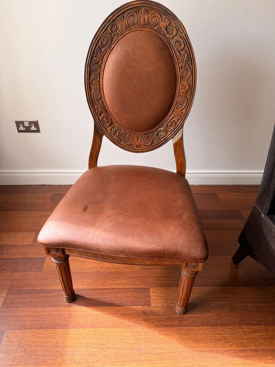 Old chair - Image 1
