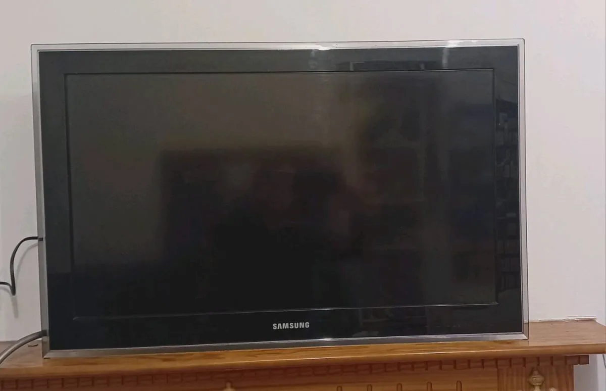 Samsung TV Monitor - Image 3