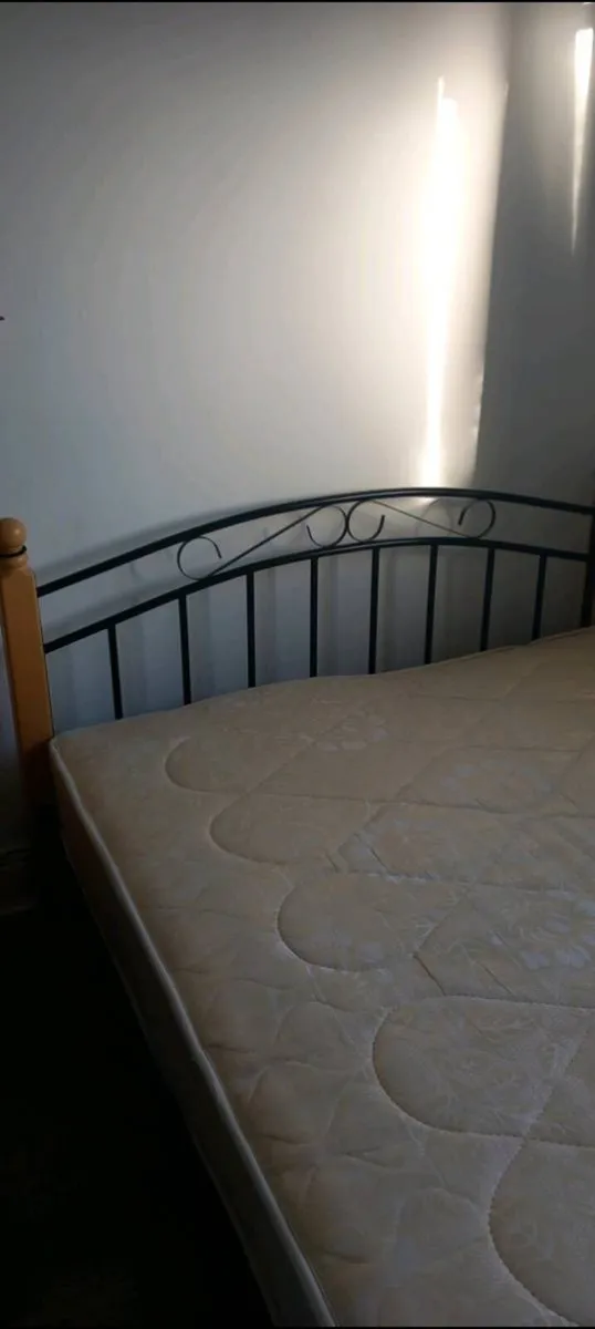 Double Bed and 2 chest of Drawer Units - Image 1