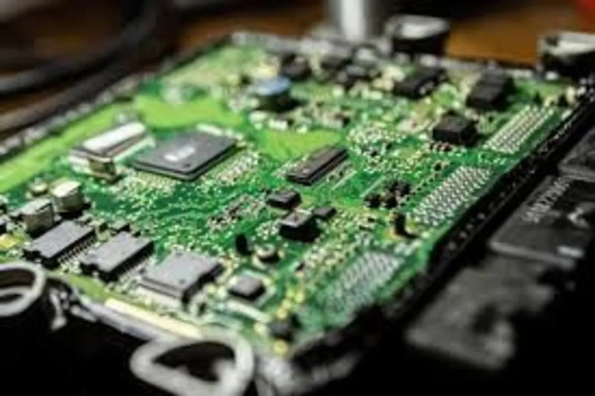 ECU programming repairs DPF EGR Mileage correction - Image 4