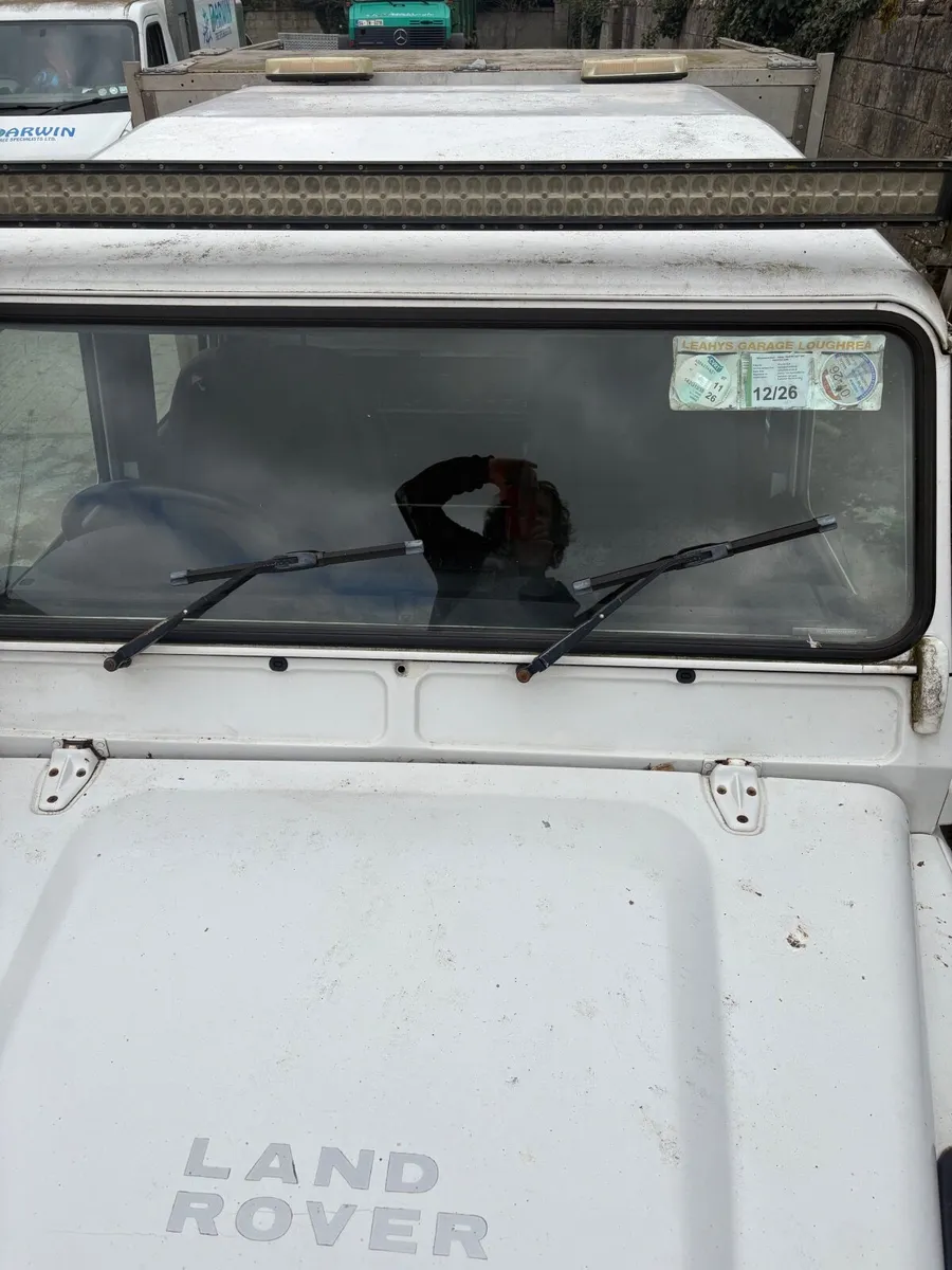 Land Rover Defender 2014 - Image 2