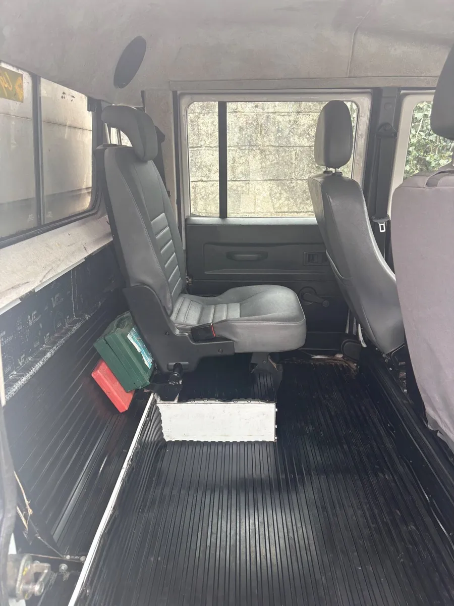 Land Rover Defender 2014 - Image 3