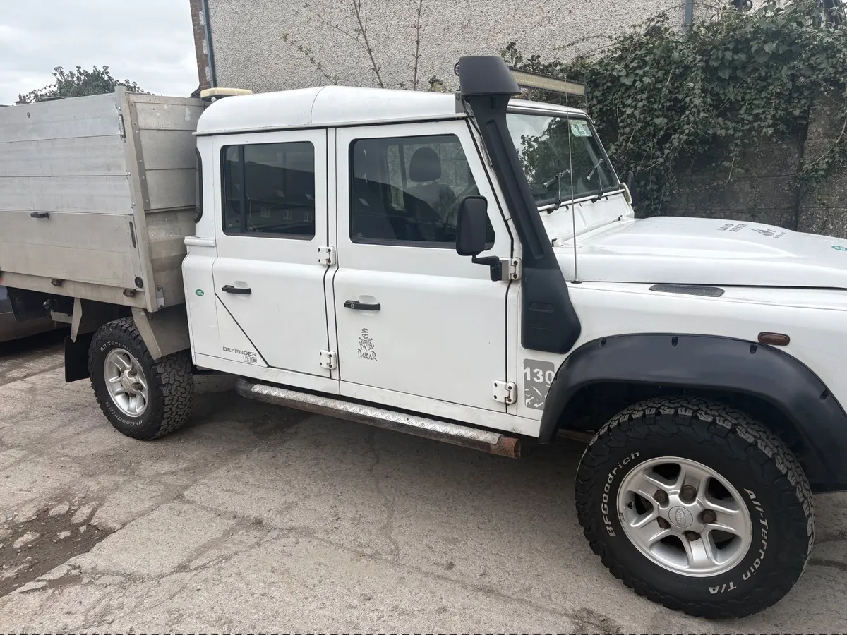 Land Rover Defender 2014 - Image 1