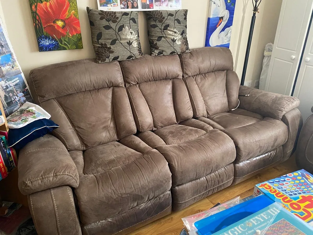 3-seater sofa - great condition - Castlebar