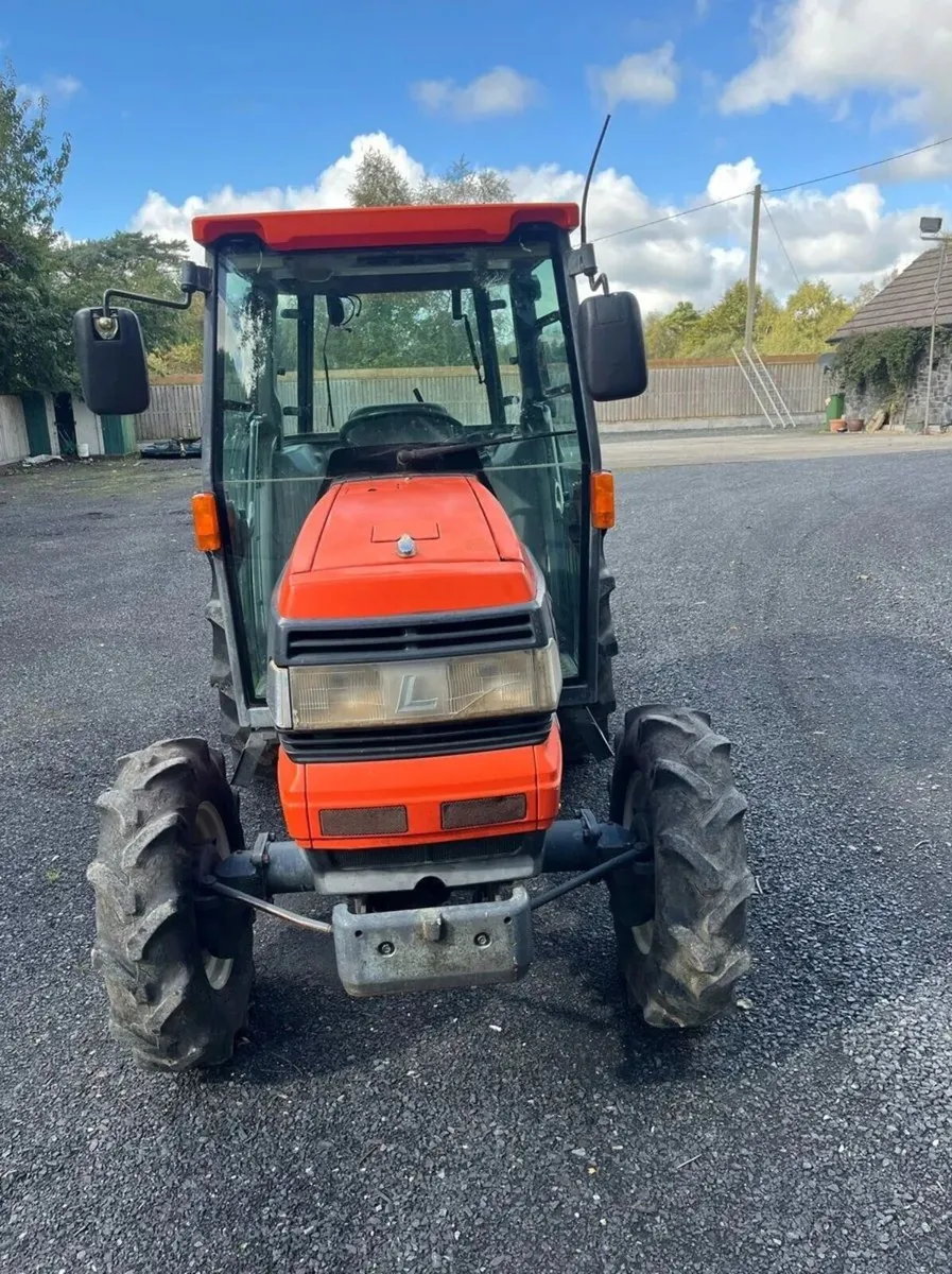 Kubota Compact Tractor Like New - Image 2
