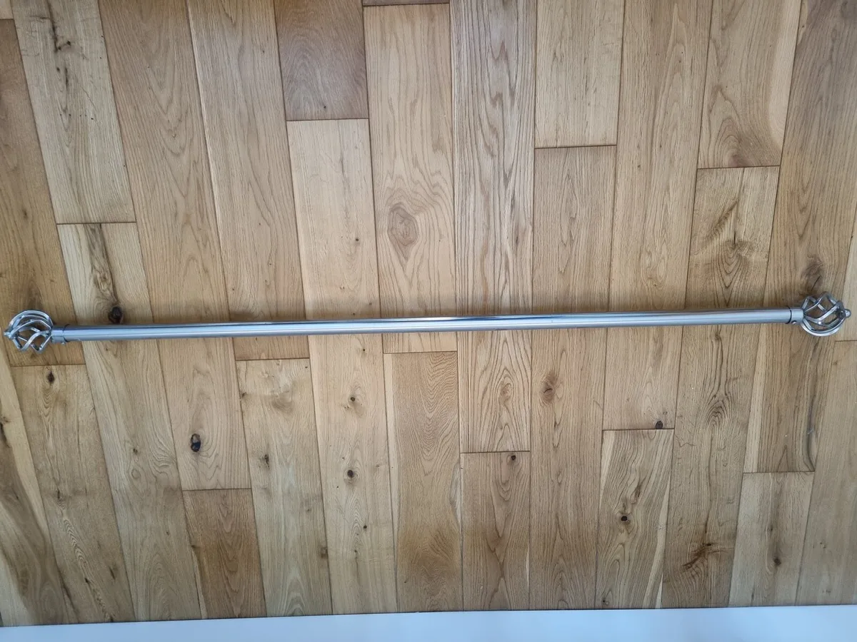 Extendable Curtain Pole - Image 1