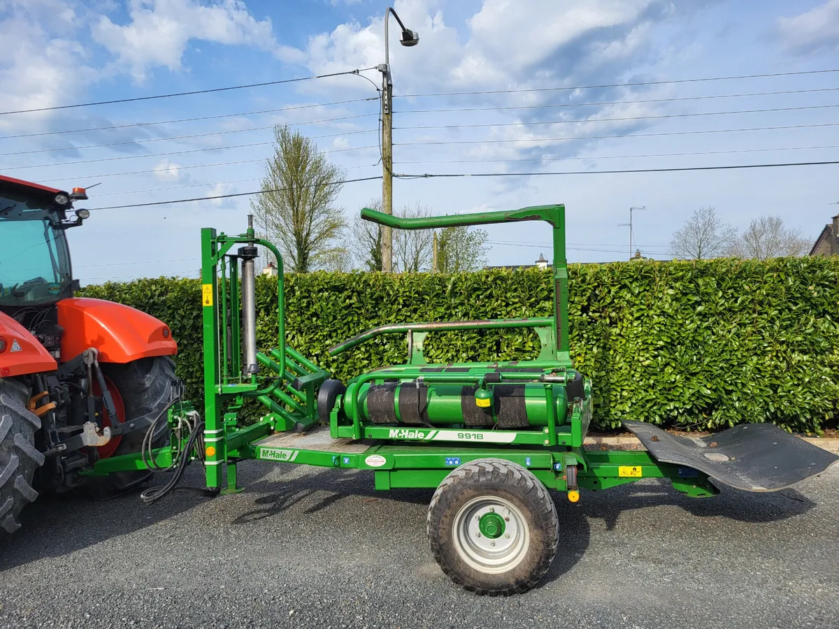 2020 McHale 991B Bale Wrapper - Image 3