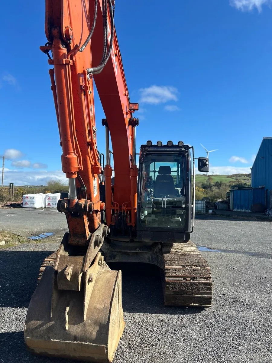 HITACHI ZAXIS 130-6 - Image 4