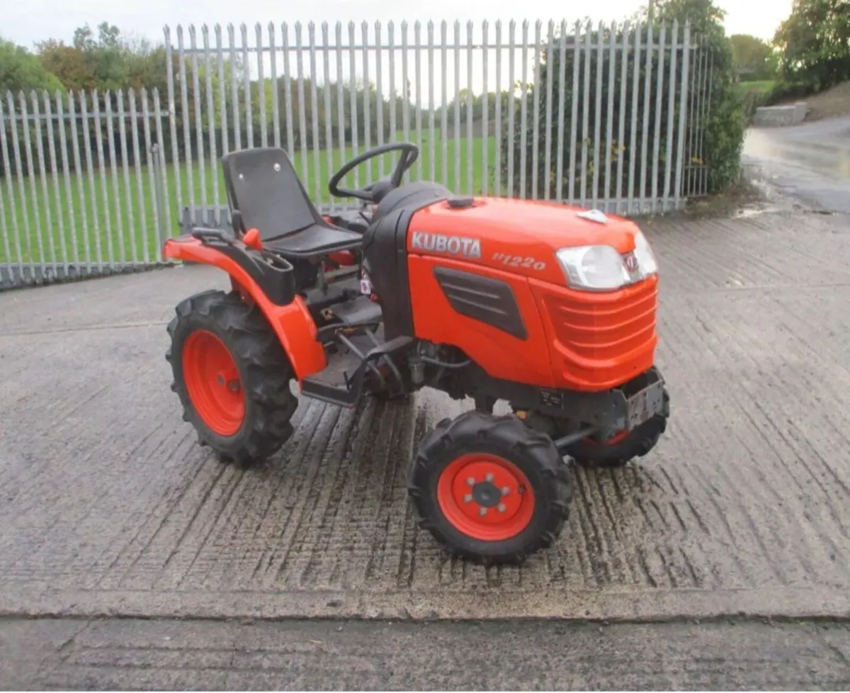 Kubota Compact Diesel Tractor - Image 1