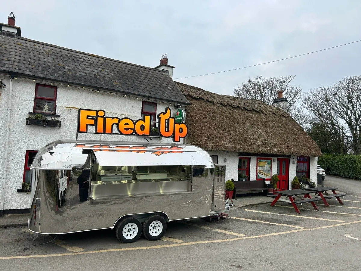 5.5M Airstream Food Trailer - Image 1