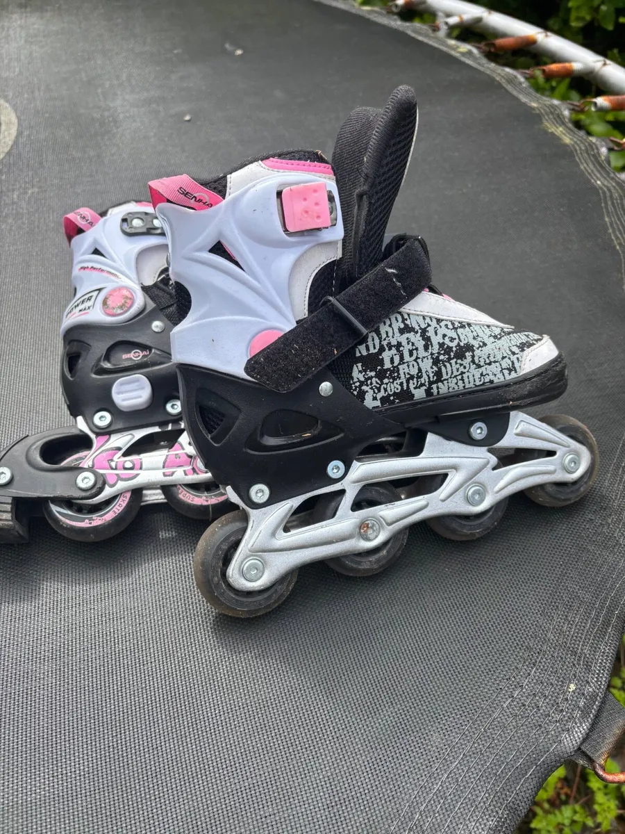 Roller-skating - Image 1