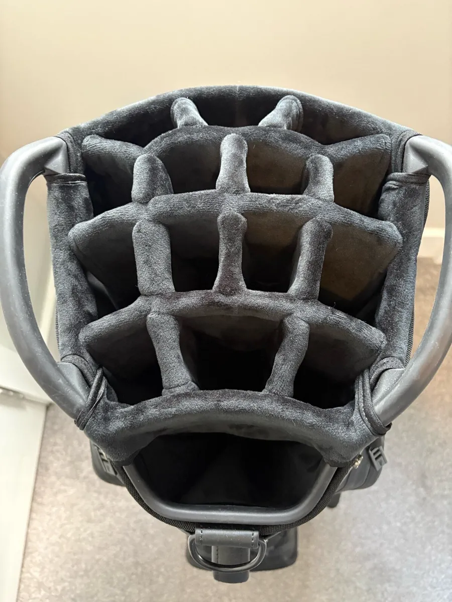 Titleist StaDry Staff Bag - Image 4