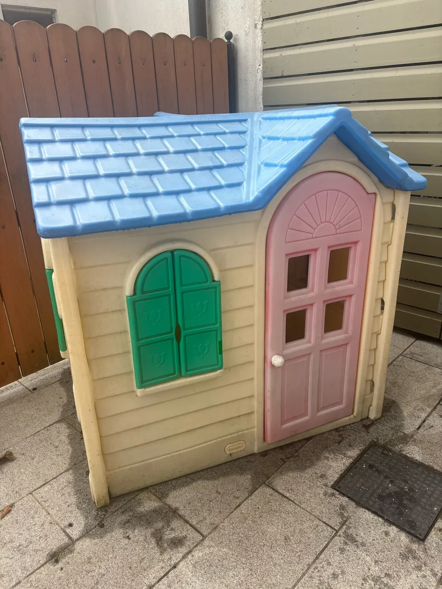 Little tykes playhouse - Image 1