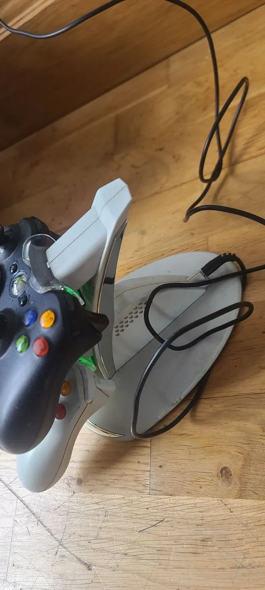 Xbox 360 plus games and controllers - Image 2