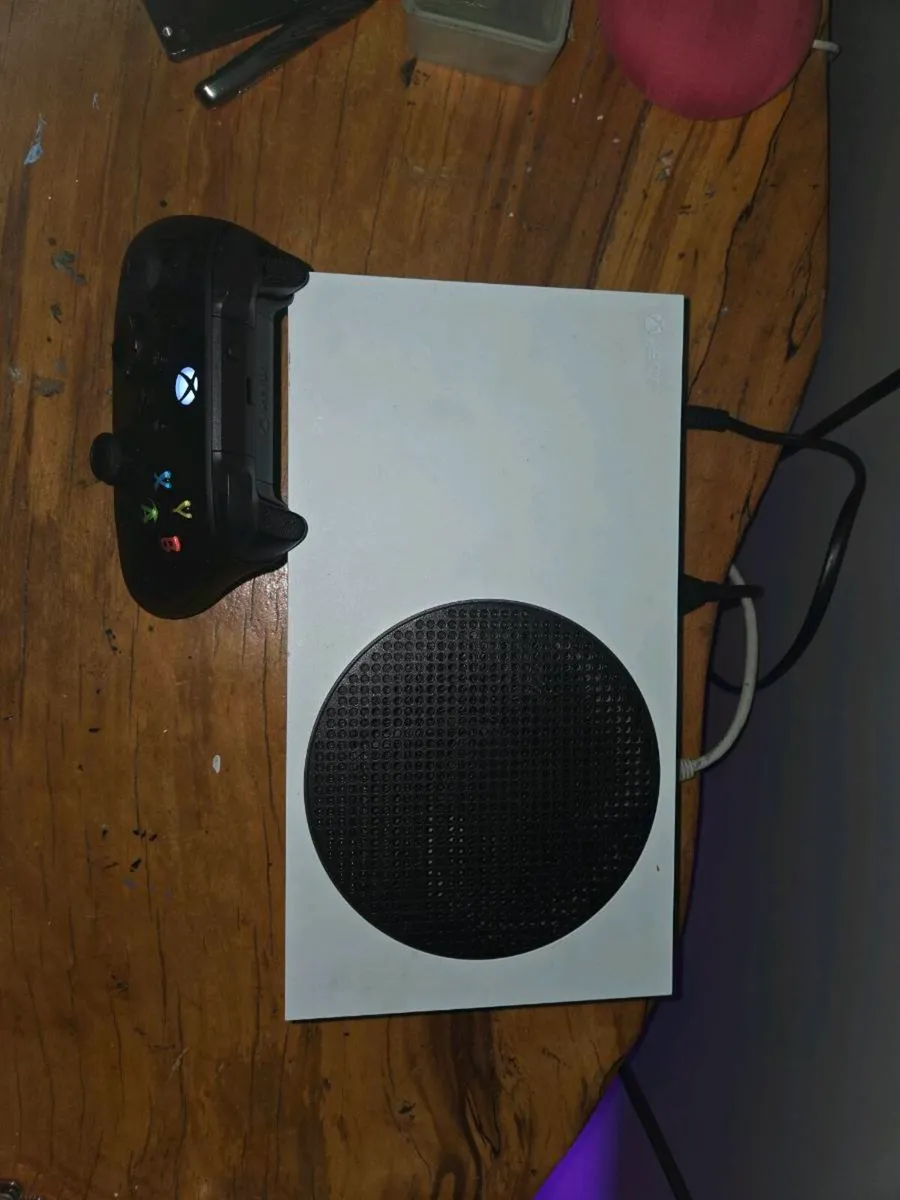 Xbox Series S - Image 2