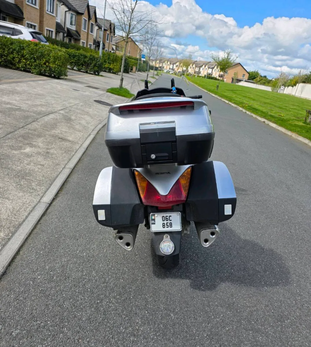 06 Honda Pan European - Image 4