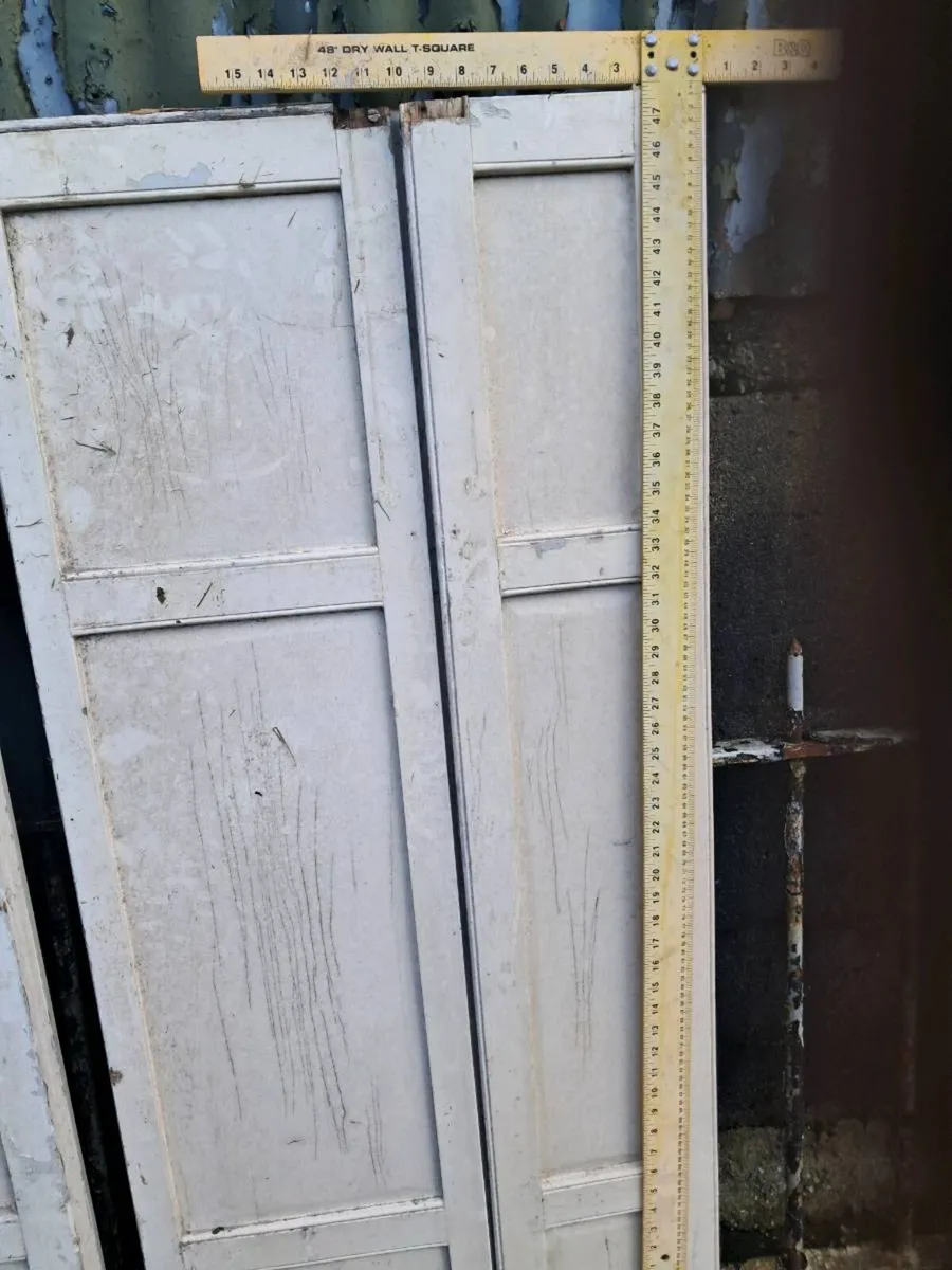 2 pine shutters - Image 3