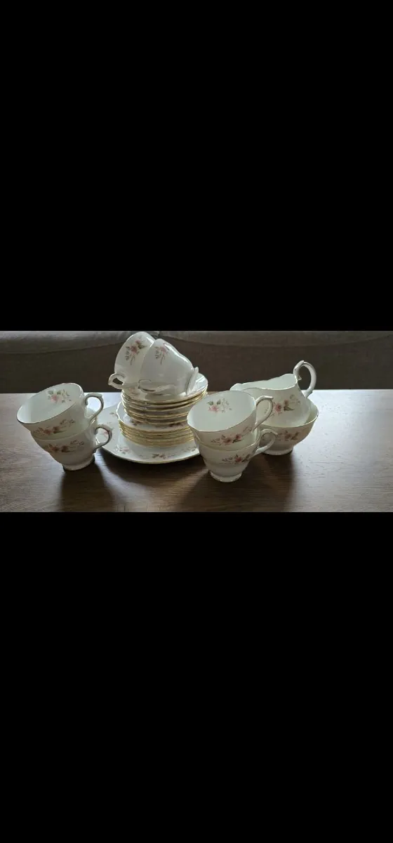 Duchess Glen Fine Bone China - Image 2