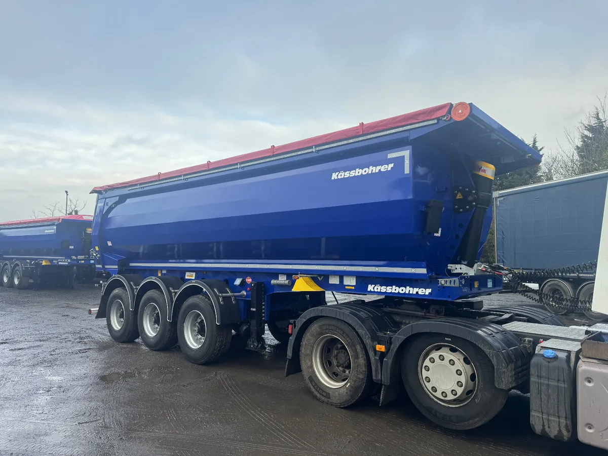 Kassbohrer Tipper - Image 1