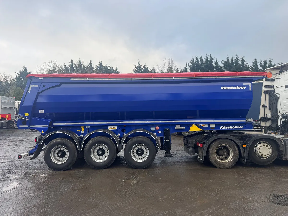 Kassbohrer Tipper - Image 2