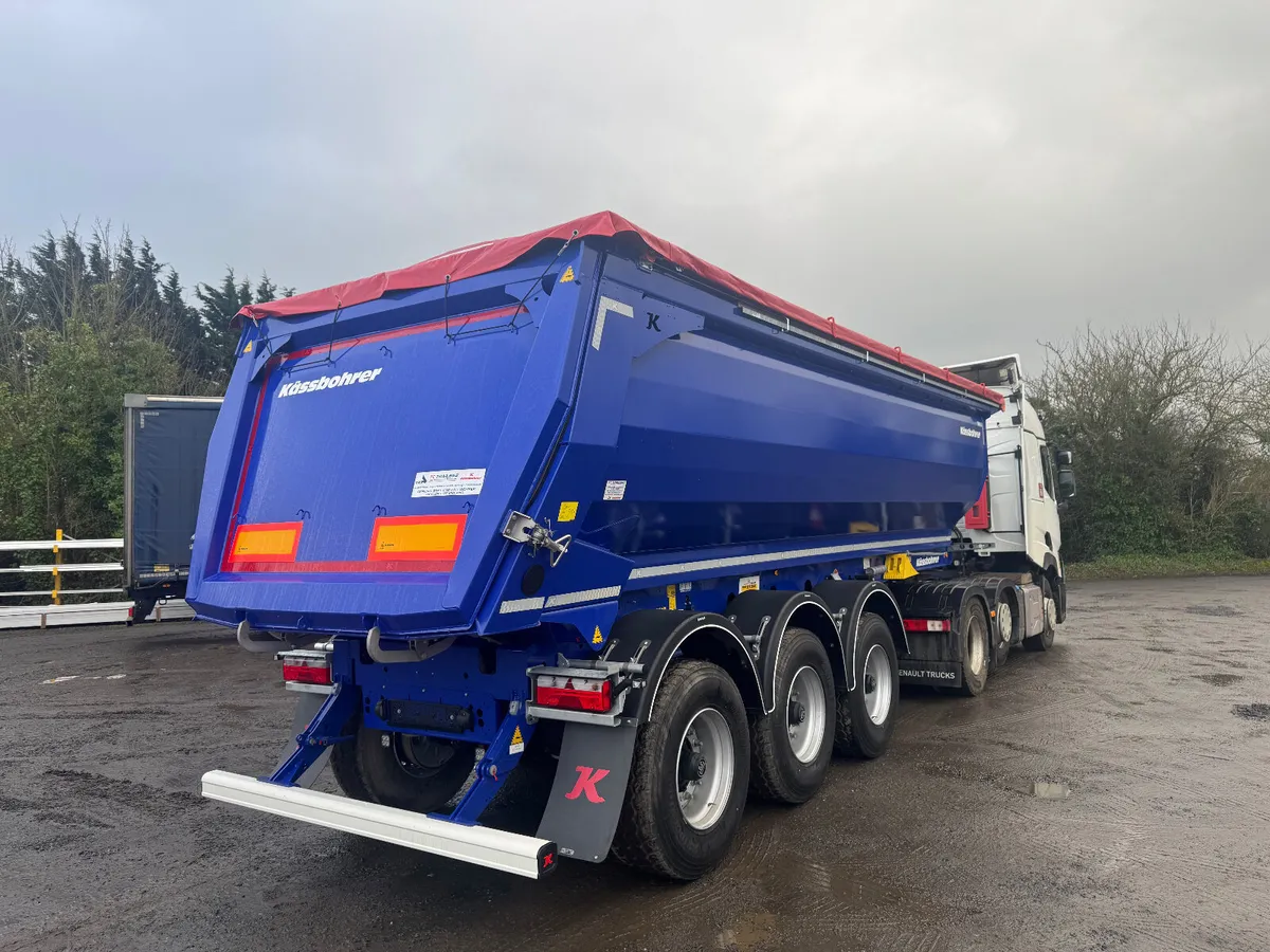 Kassbohrer Tipper - Image 3