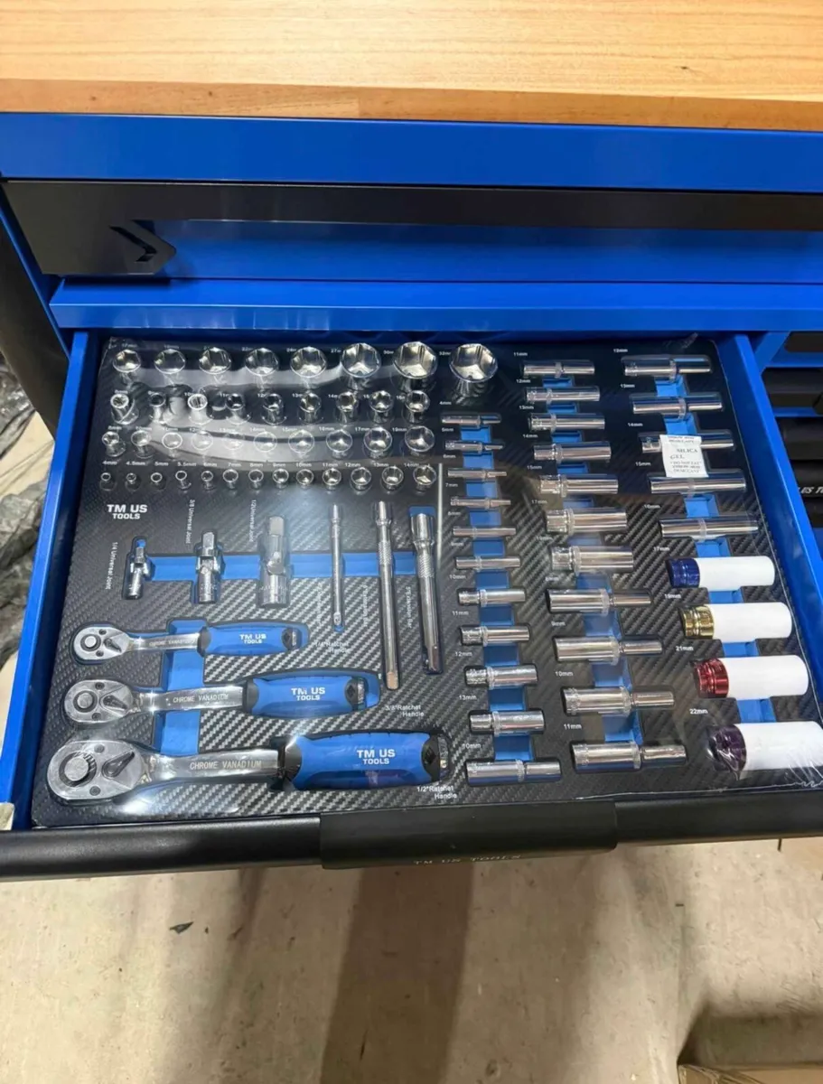 BRAND NEW 12DRAWER TOOL CHEST IN STOCK - Image 2