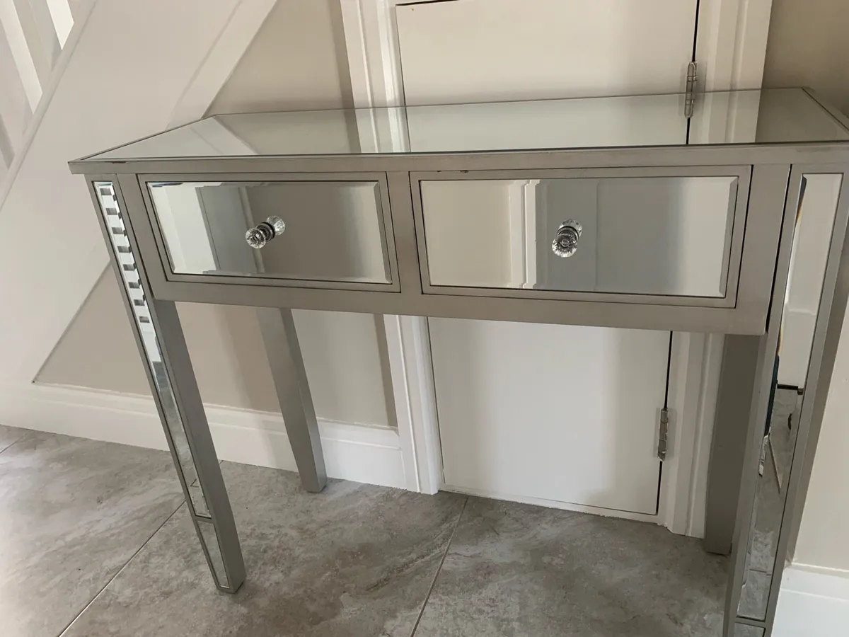 Console table - Image 2