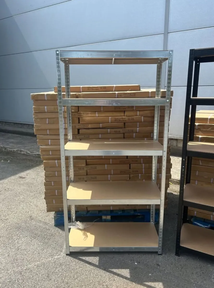 Special on 5x bays of flatpack shelving - Image 3