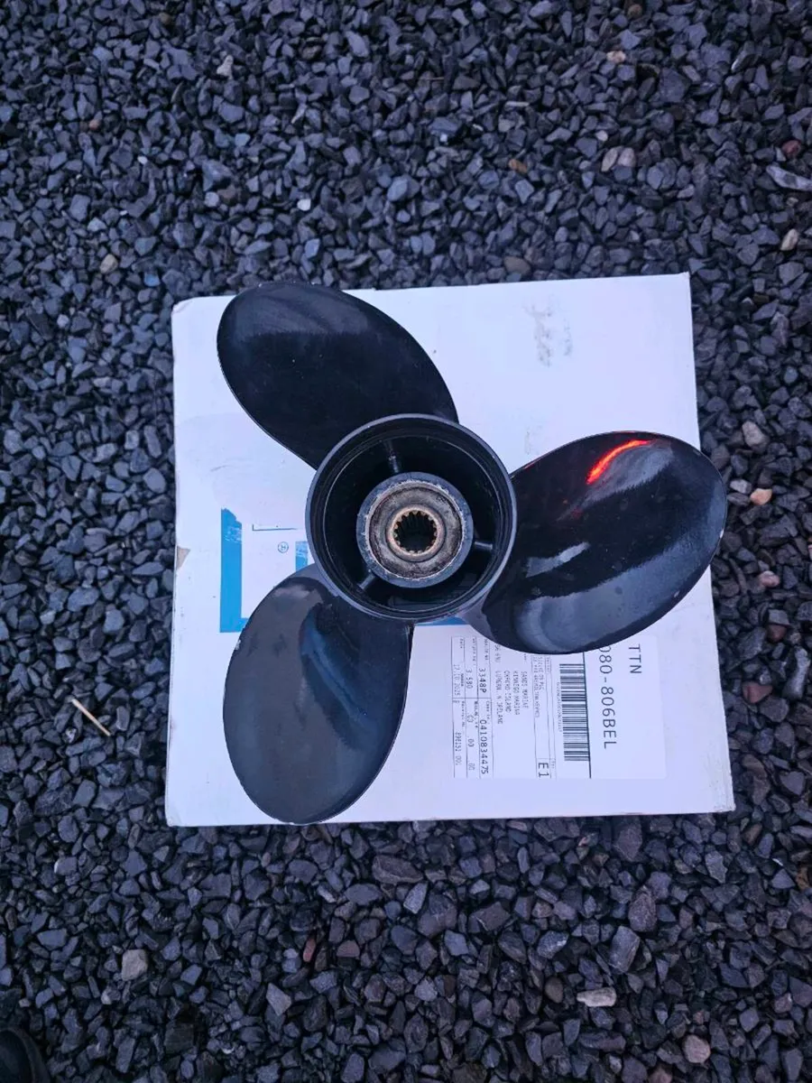 Suzuki propeller - Image 1