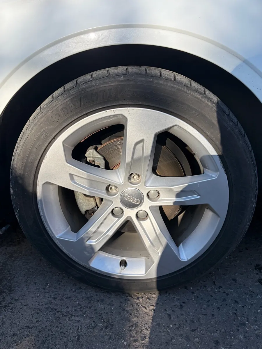 Tyres 225/45ZR17 with wheels - Image 3