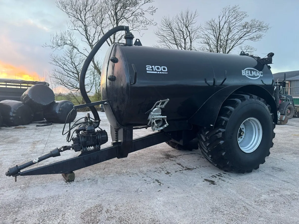 Belmac 2100 Gallon tanker - Image 3
