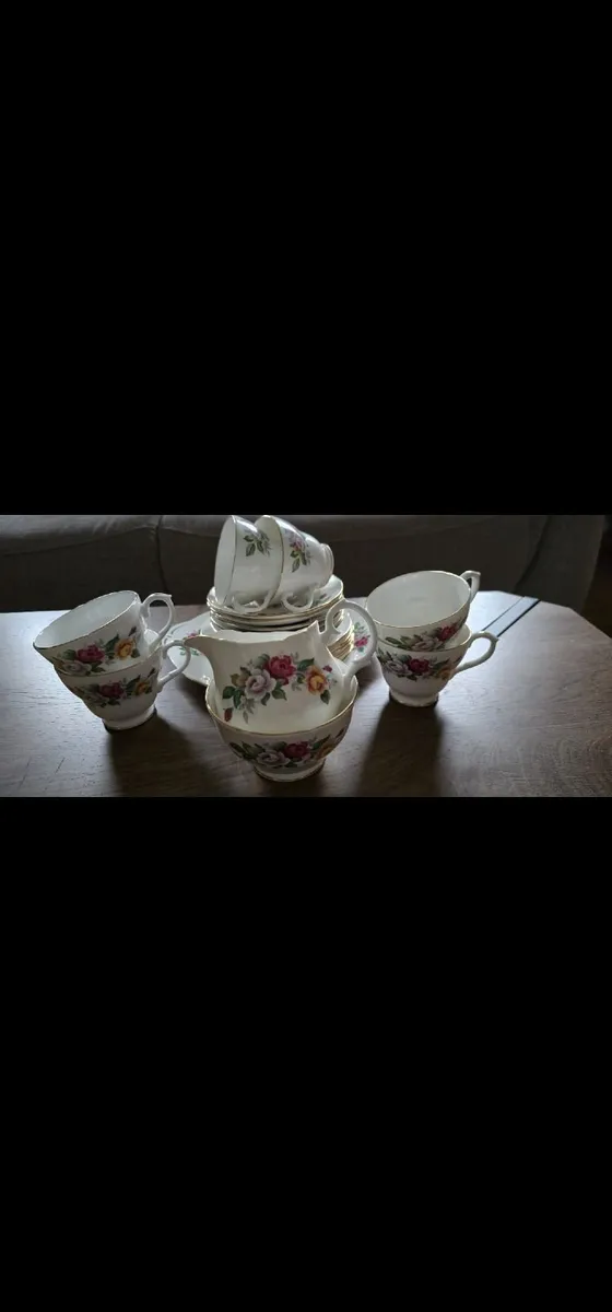 Duchess Victoria Fine Bone China - Image 2