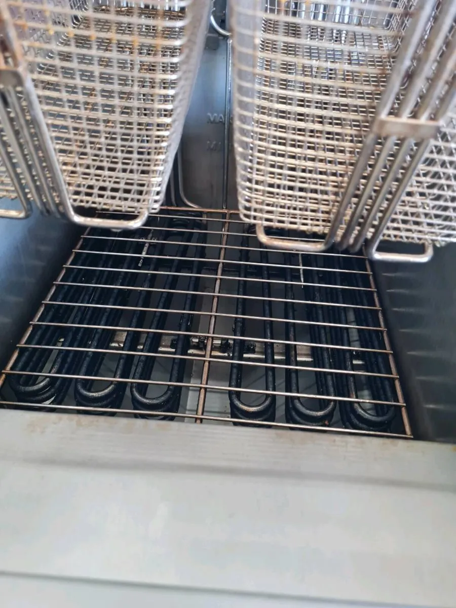 Banks Electric Fryer - Image 3