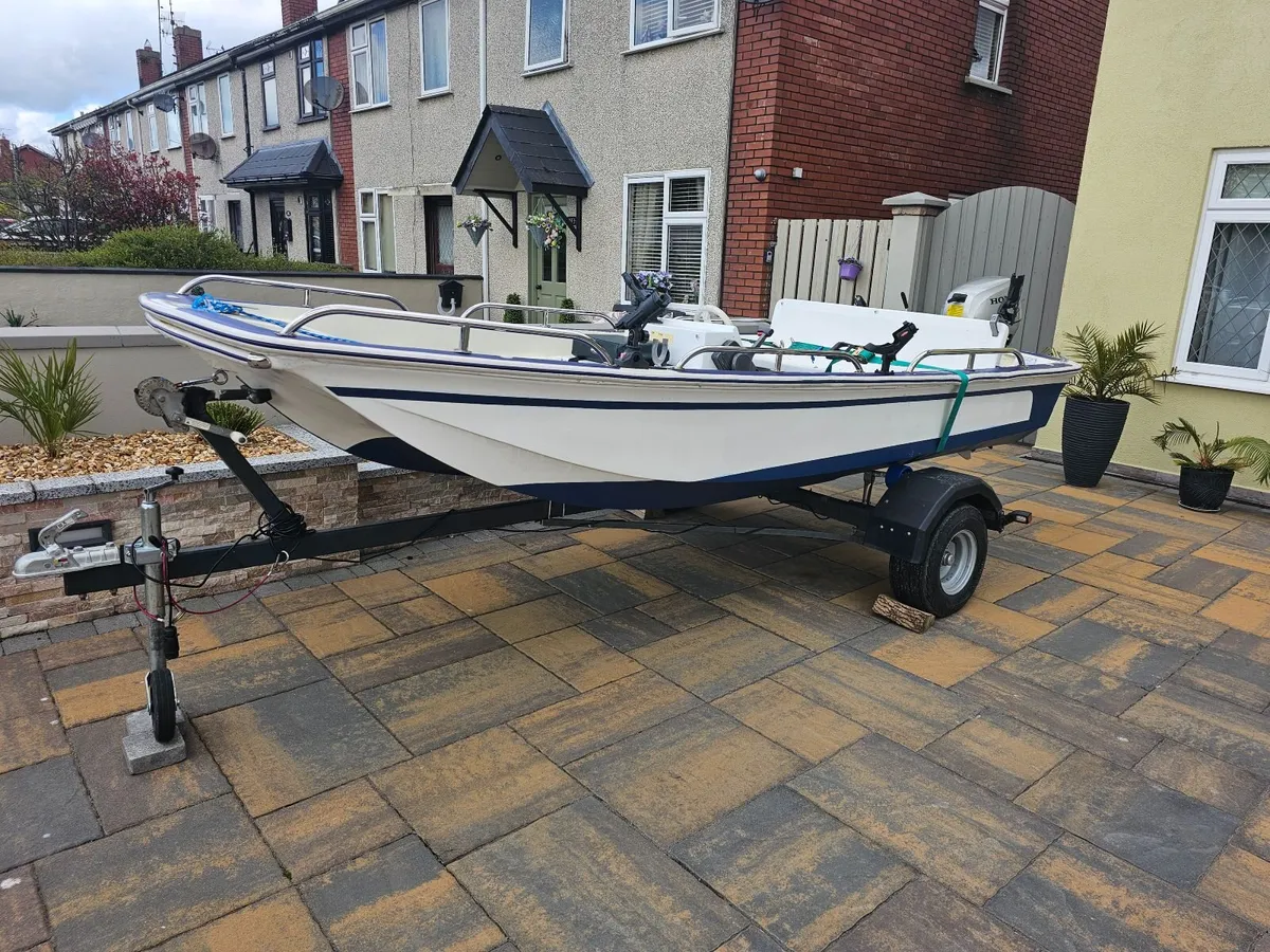 Dory boat and trailer - Image 1