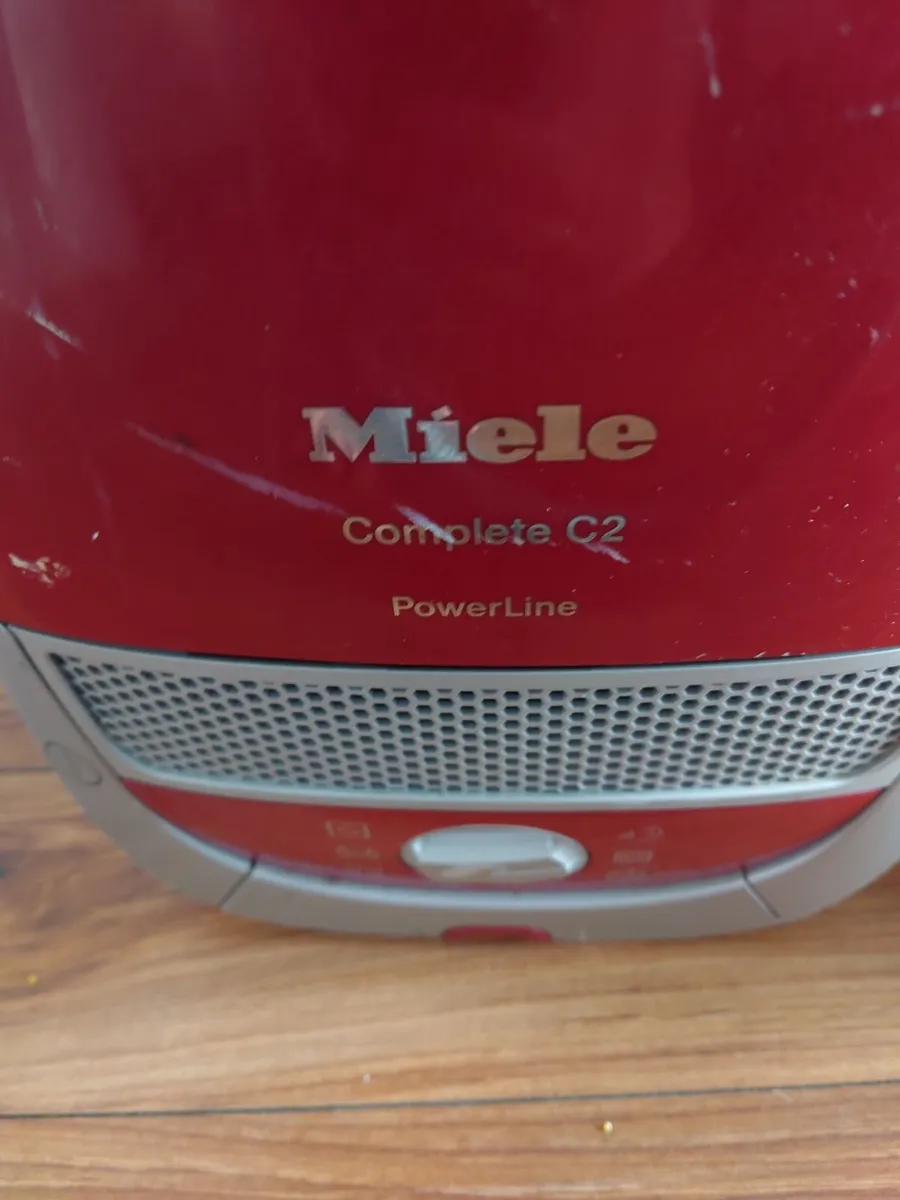 Miele Hoover C2 - Image 2