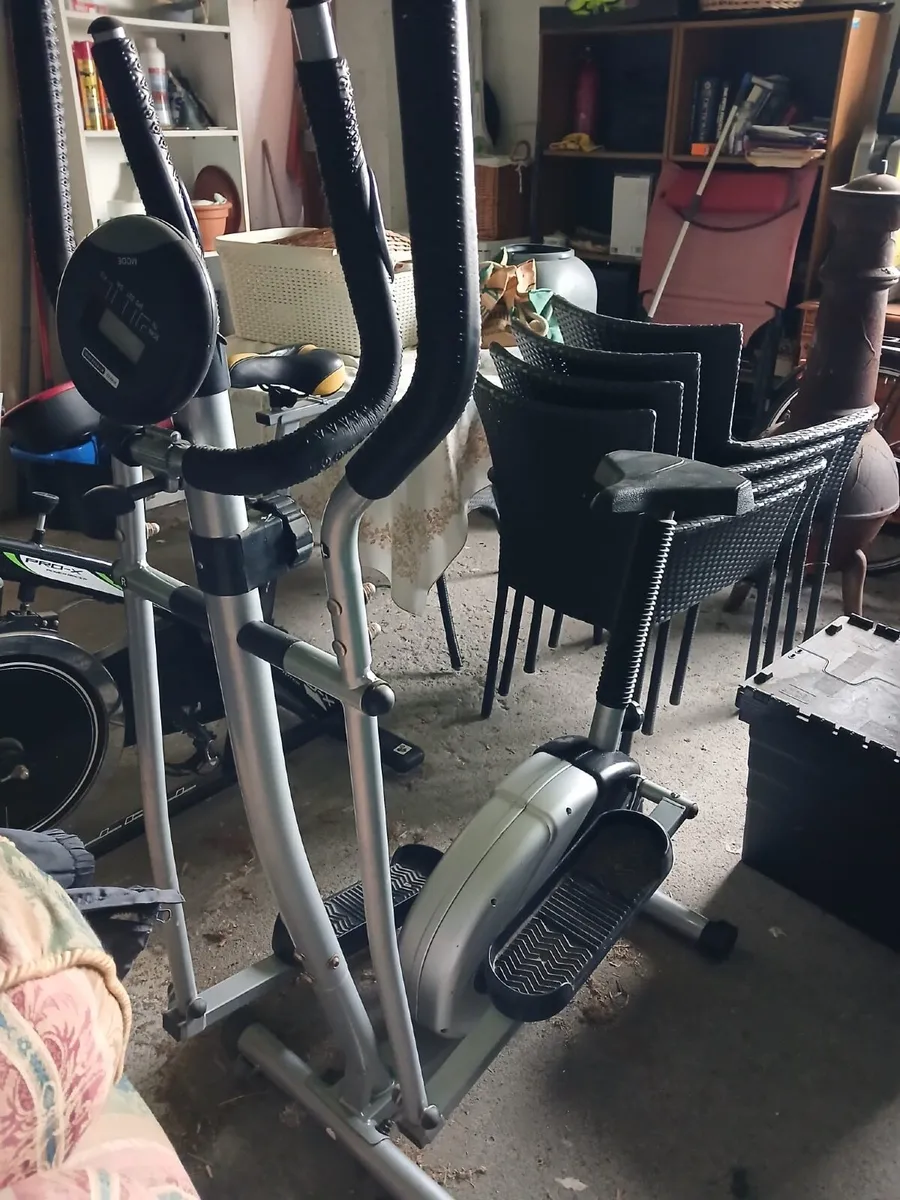 Cross Trainer €50 - Image 1