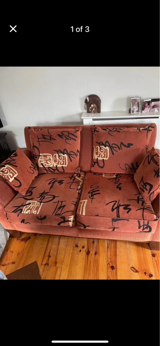 2 seater couch - Image 1