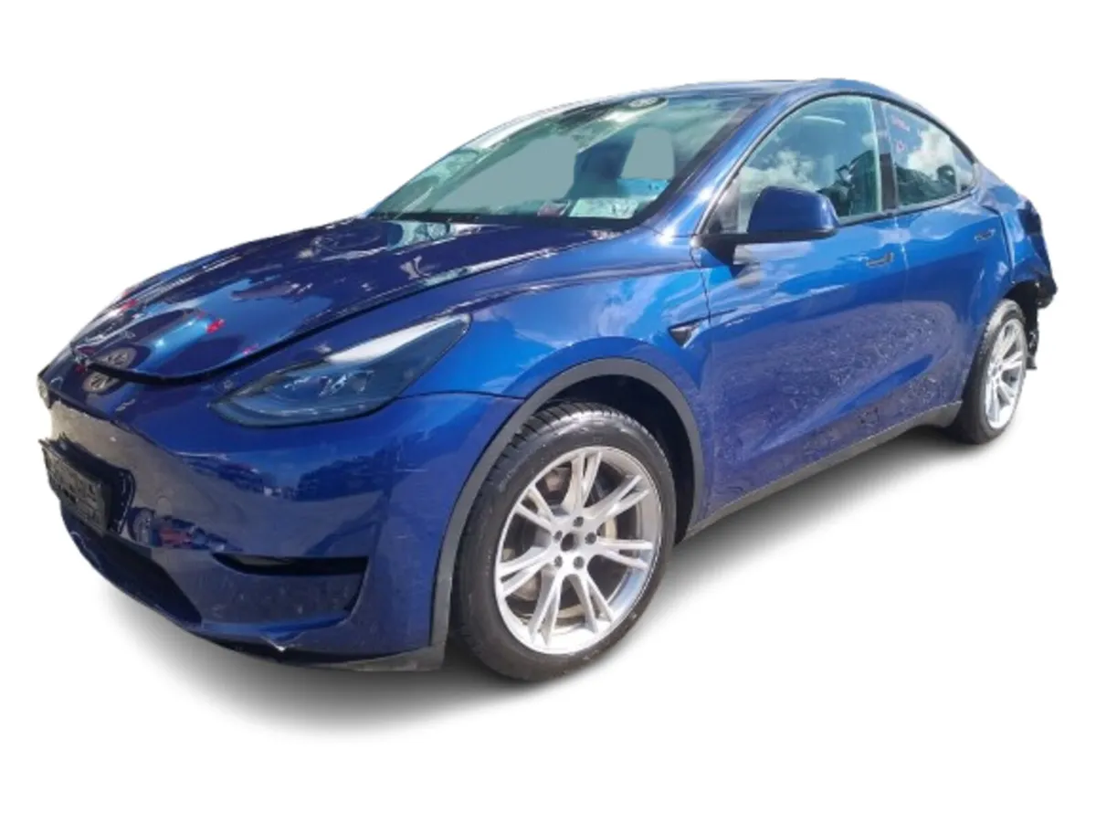 2023 TESLA MODEL Y For Breaking/Dismantling - Image 3