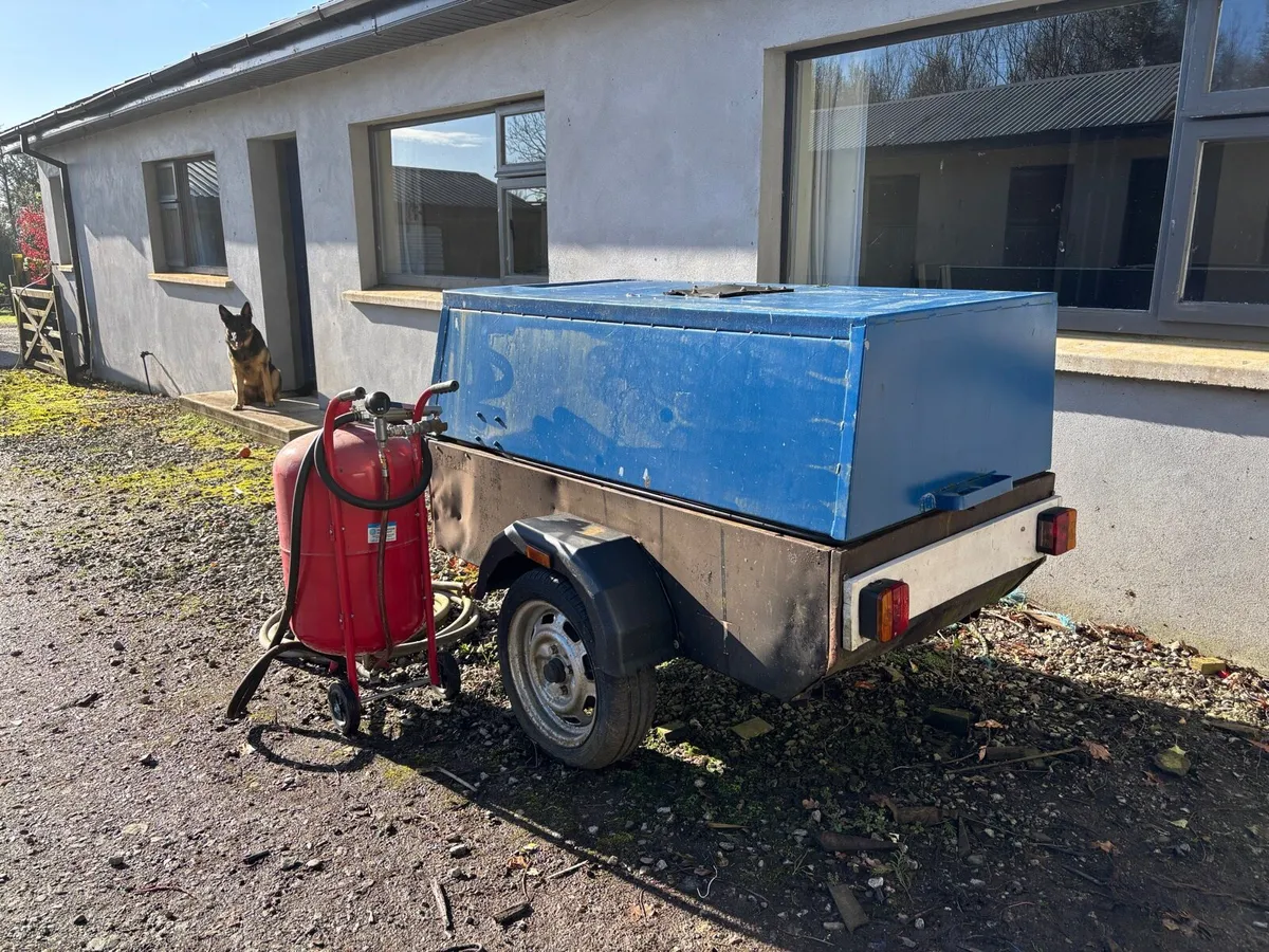 Sandblaster and Diesel Compressor - Image 3