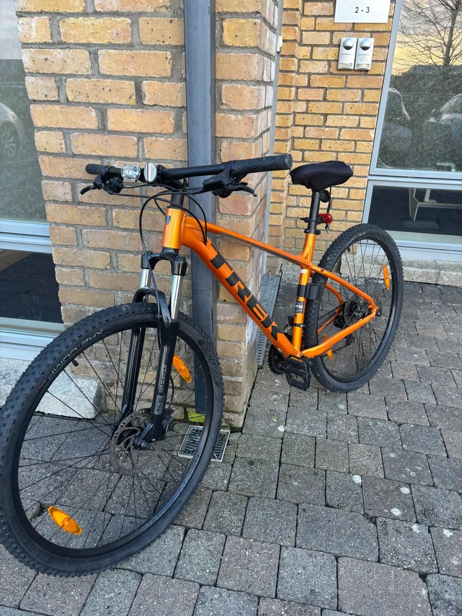 Trek X-Caliber 7 Mountain Bike in Orange - Image 2