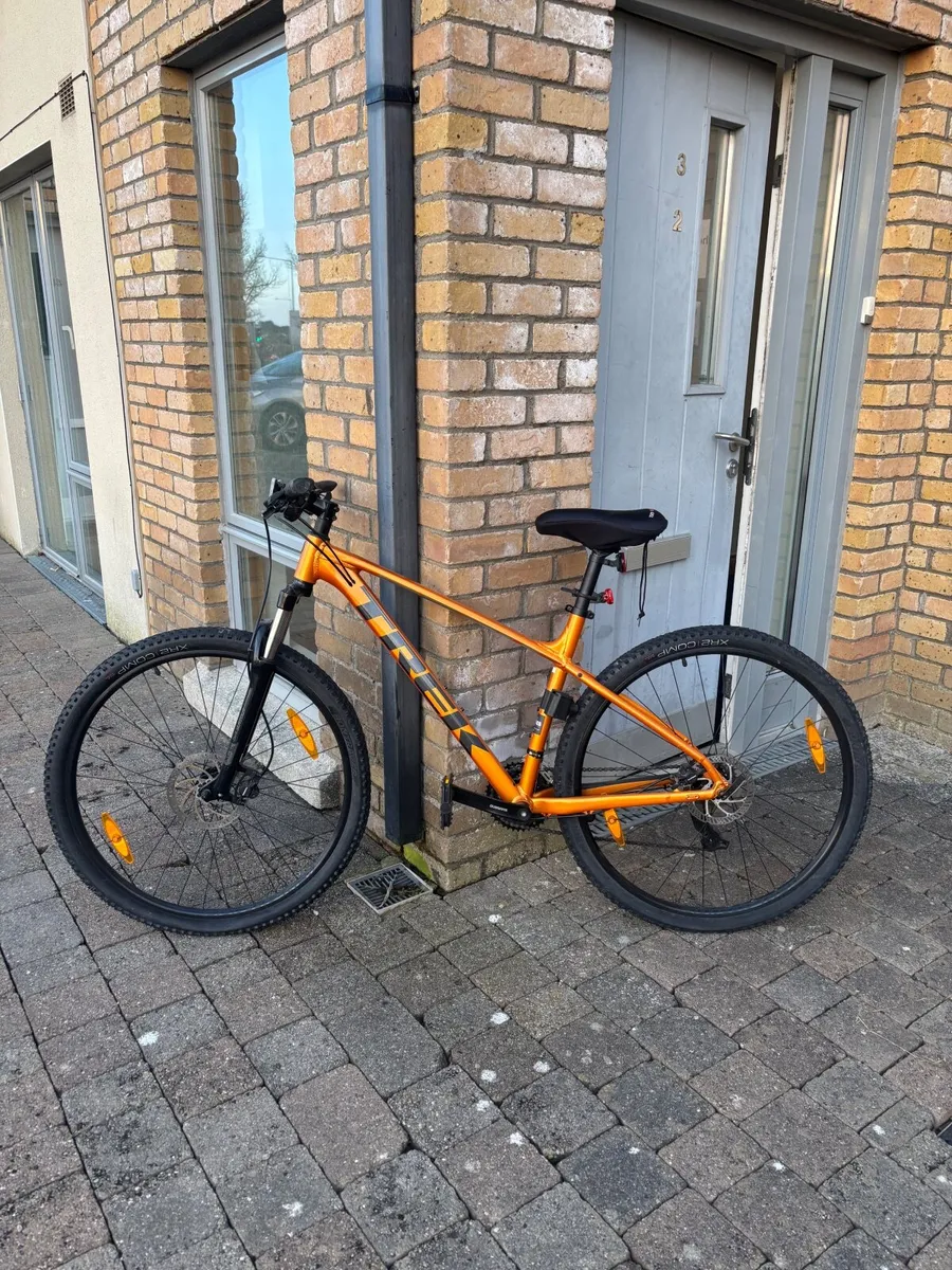 Trek X-Caliber 7 Mountain Bike in Orange - Image 3