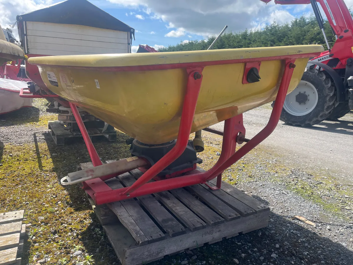 Fertiliser spreaders - Image 2