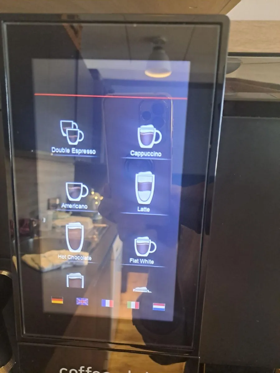 Commercial Bean to Cup Coffee Machine - Image 4