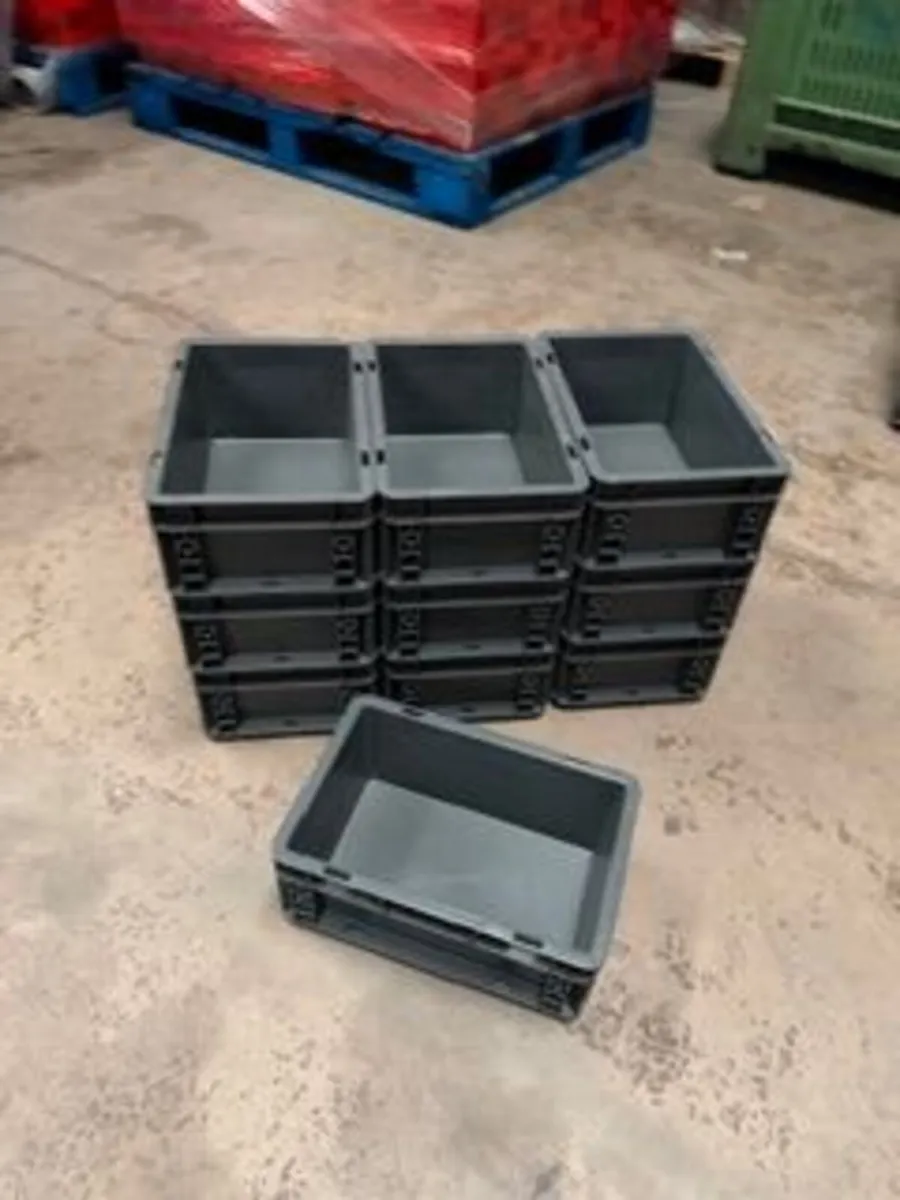 Offer on 10x (5L) storage boxes - Image 3