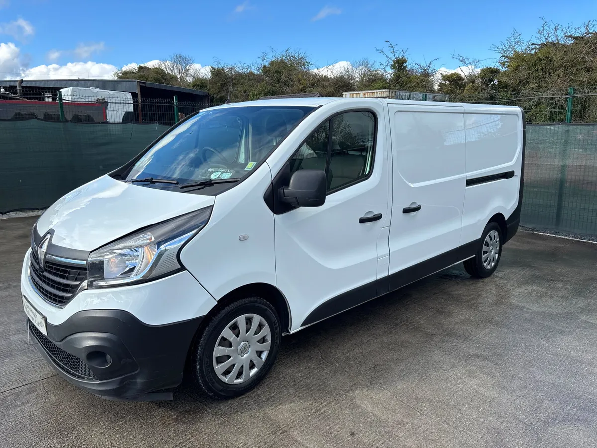 212 Renault Trafic 120 Business - Image 2