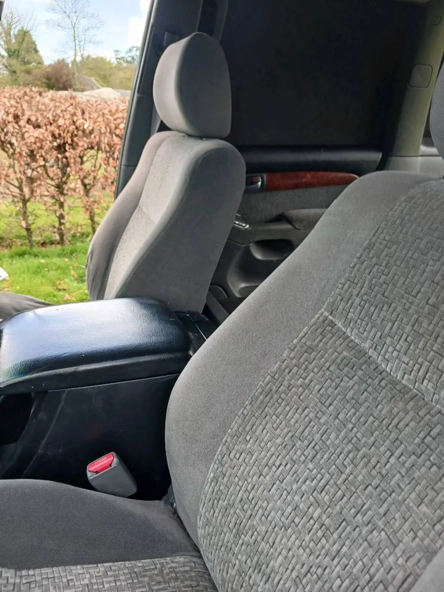 Toyota landcruiser lwb - Image 4