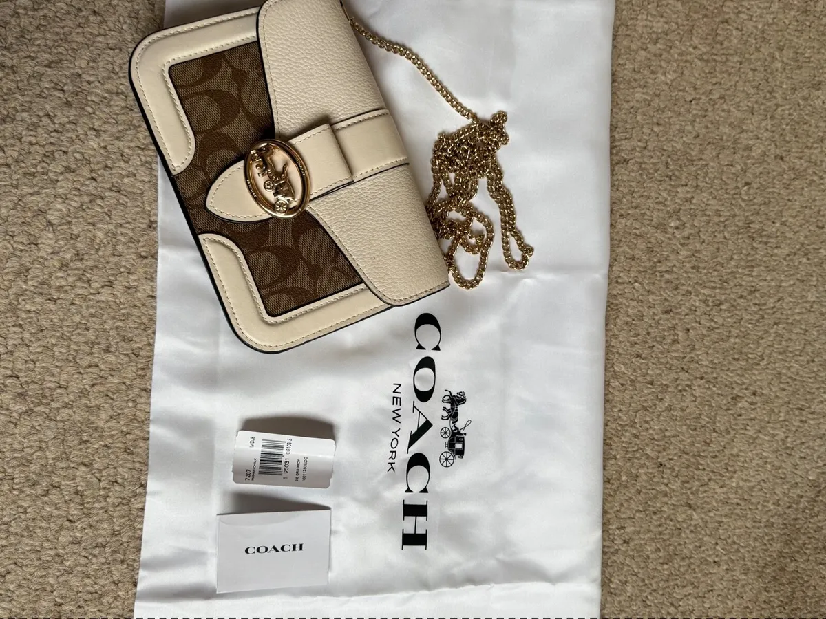 Coach wallet on chain Bag - Image 2