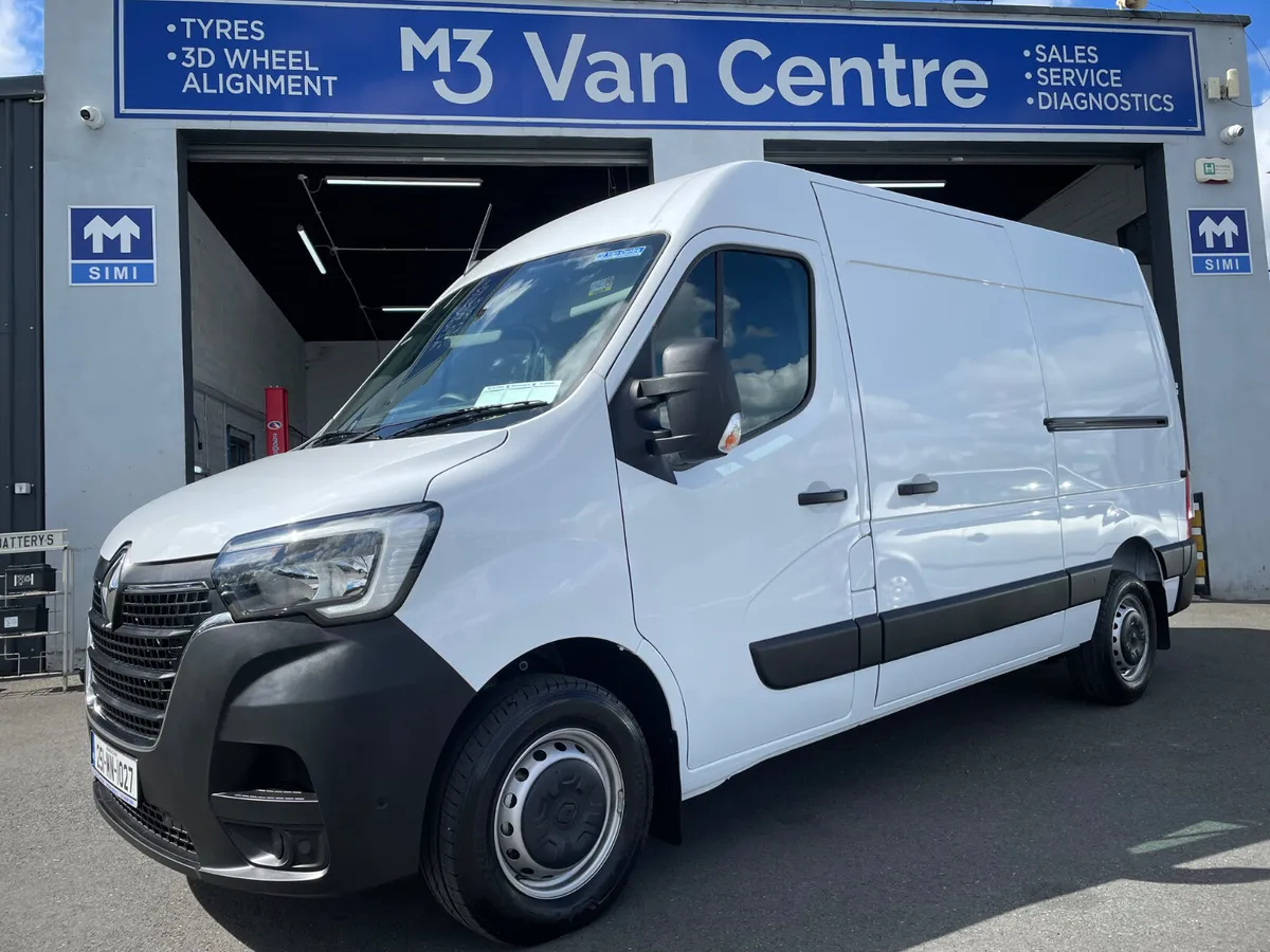 2025 RENAULT MASTER AUTOMATIC DCI - Image 1