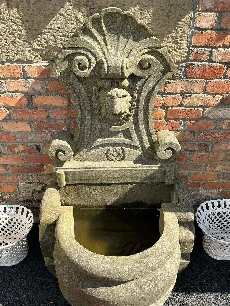 Selection of limestone wall fountains - Image 1