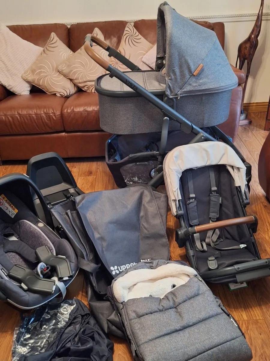 Uppababy Vista V2 Travel System Greyson - Image 1
